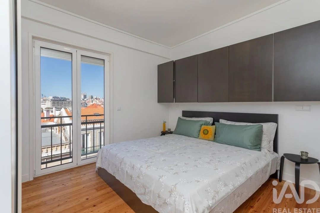 Apartamento T1 para Arrendamento em Santo António Foto 10