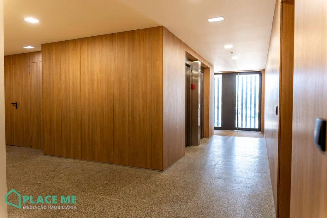 Apartamento T1 para Arrendamento em Azurem Foto 18