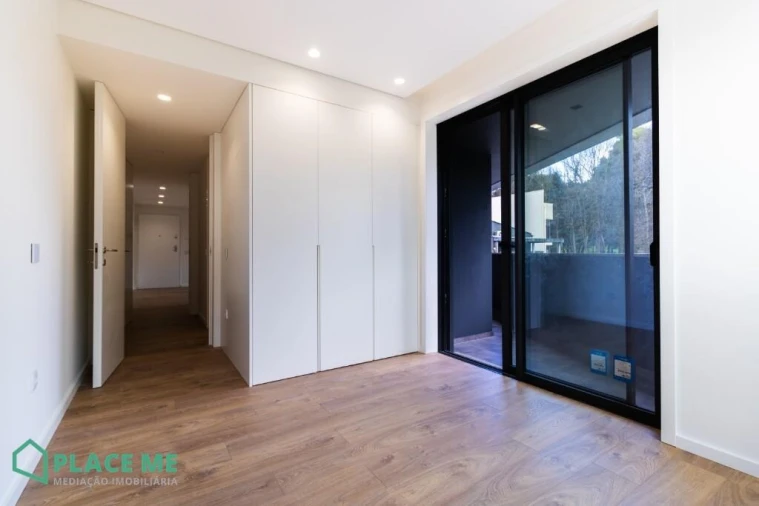 Apartamento T1 para Arrendamento em Azurem Foto 8