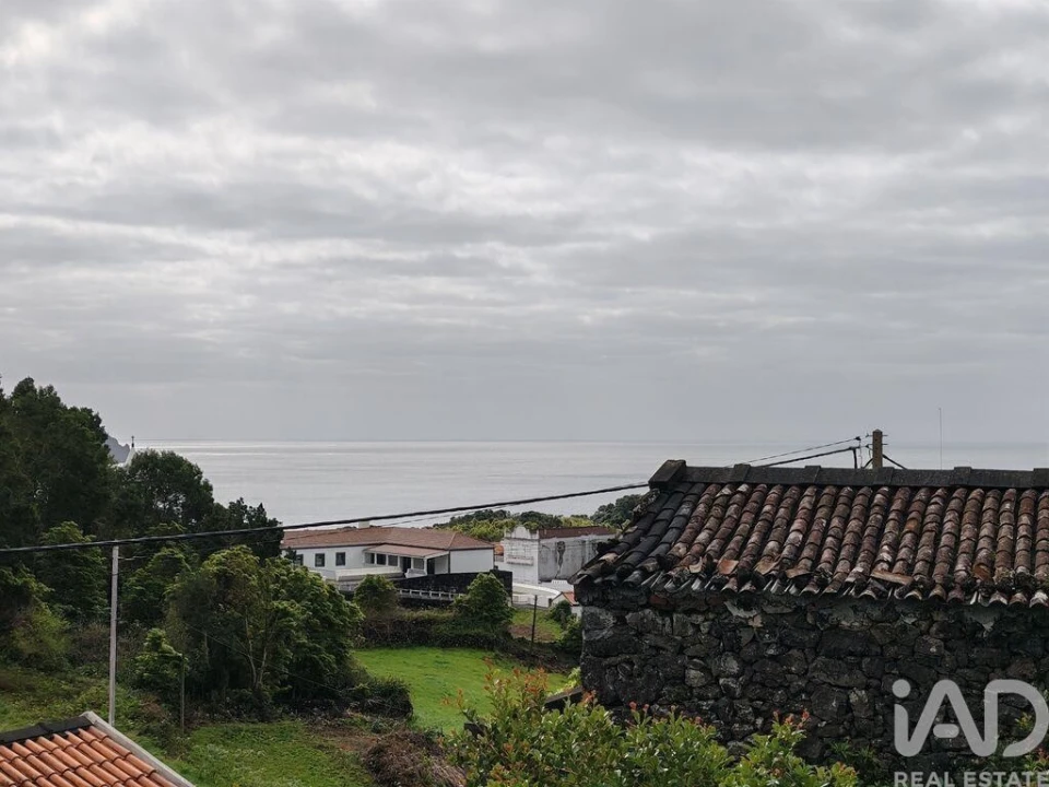 Moradia para Venda em Lajes do Pico Foto 6