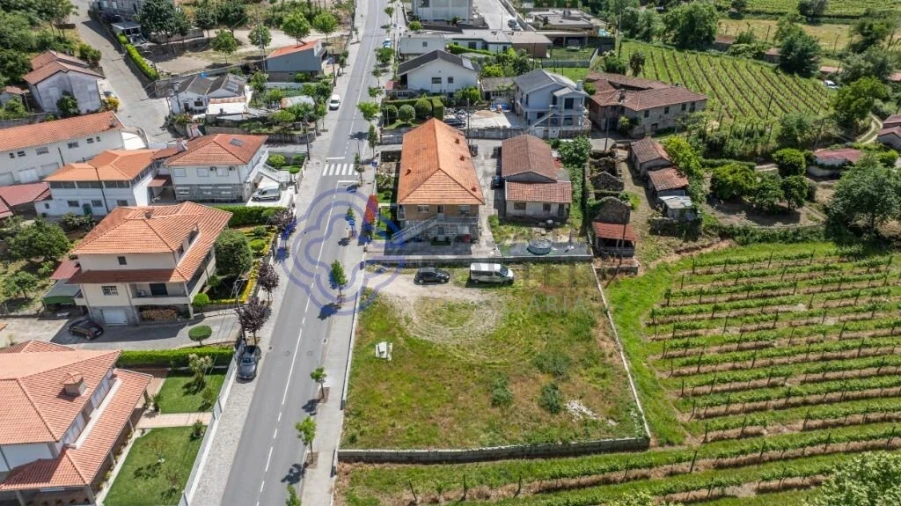 Terreno para Venda em Atães e Rendufe Foto 11