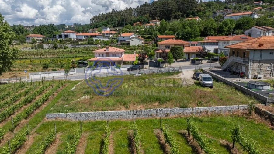 Terreno para Venda em Atães e Rendufe Foto 16