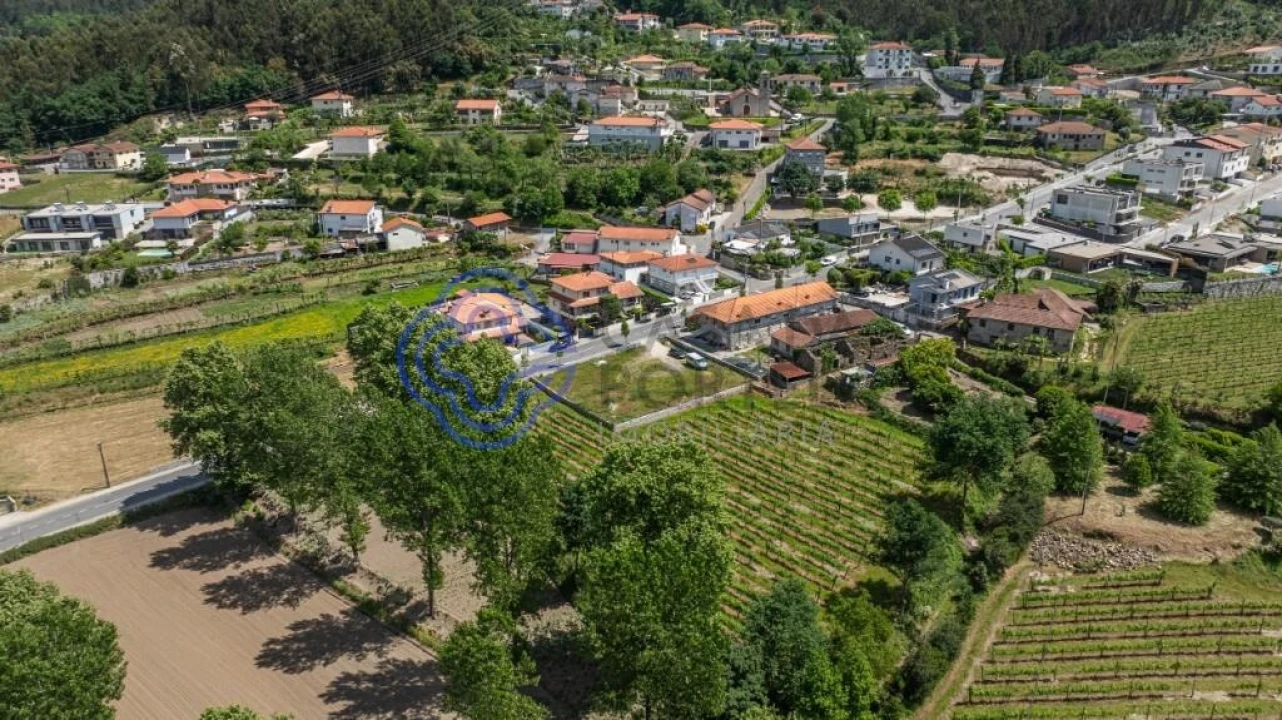 Terreno para Venda em Atães e Rendufe Foto 10