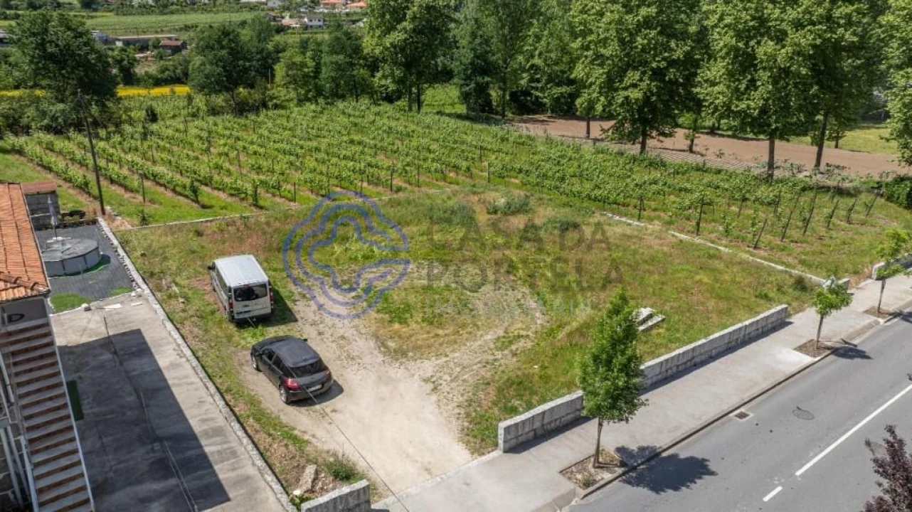 Terreno para Venda em Atães e Rendufe Foto 8