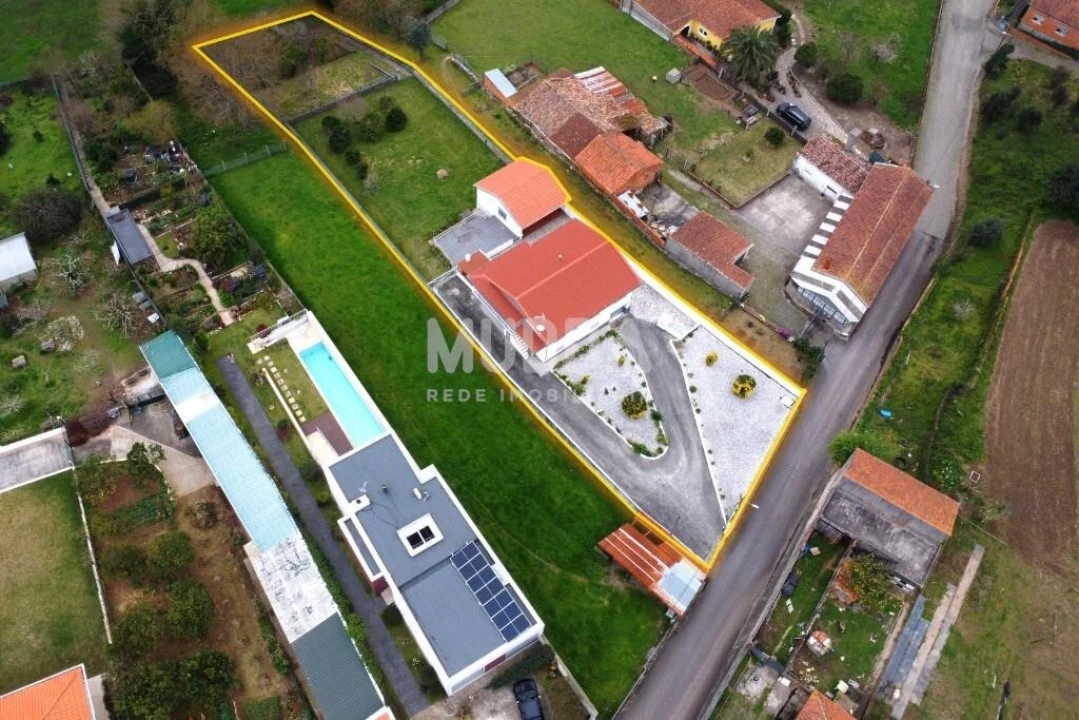 Moradia T4 para Venda em Canelas e Fermelã Foto 1