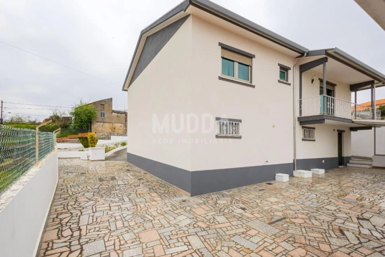 Moradia T4 para Venda em Canelas e Fermelã Foto 29