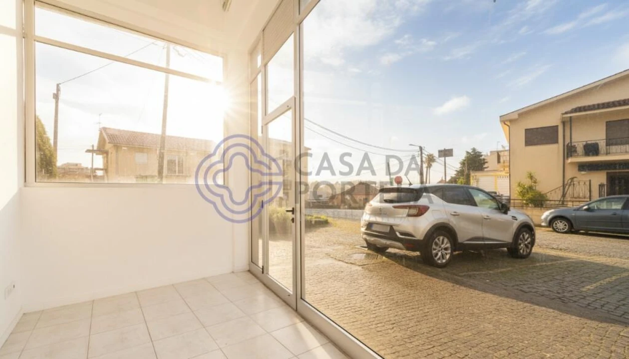 Loja para Venda em Paredes Foto 6