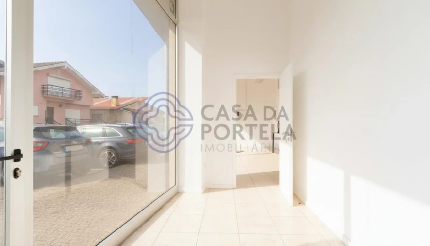 Loja para Venda em Paredes Foto 7