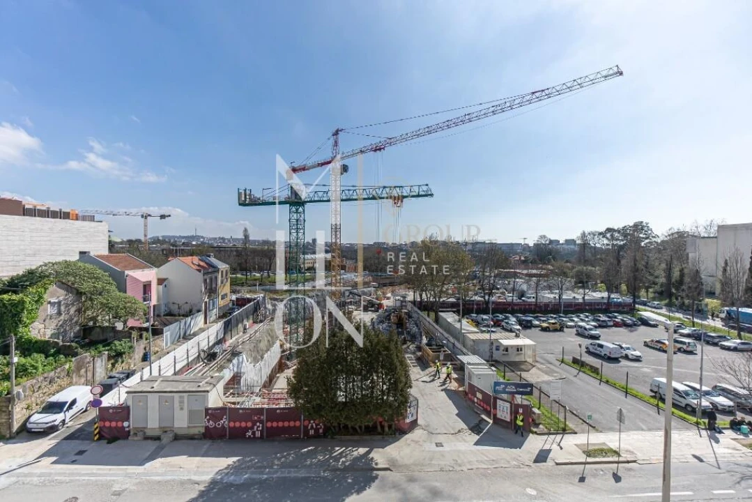 Apartamento T1 para Venda em Lordelo do Ouro e Massarelos Foto 14