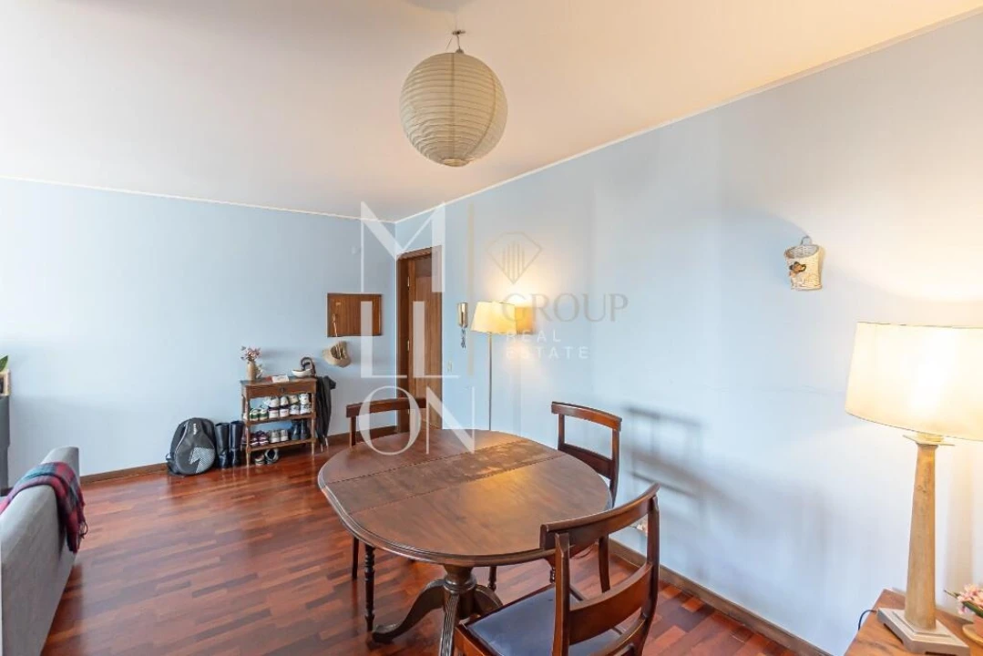 Apartamento T1 para Venda em Lordelo do Ouro e Massarelos Foto 1