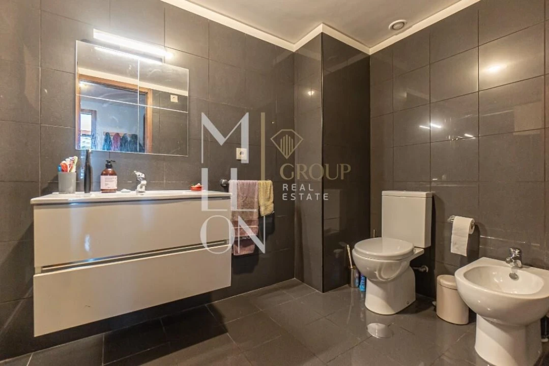 Apartamento T1 para Venda em Lordelo do Ouro e Massarelos Foto 5