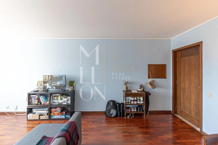 Apartamento T1 para Venda em Lordelo do Ouro e Massarelos Foto 2