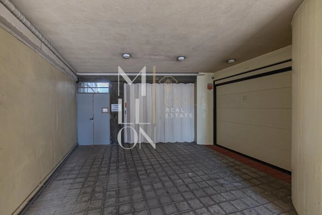 Apartamento T1 para Venda em Lordelo do Ouro e Massarelos Foto 10