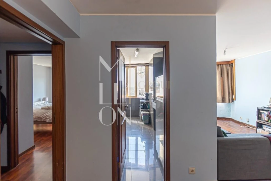 Apartamento T1 para Venda em Lordelo do Ouro e Massarelos Foto 3