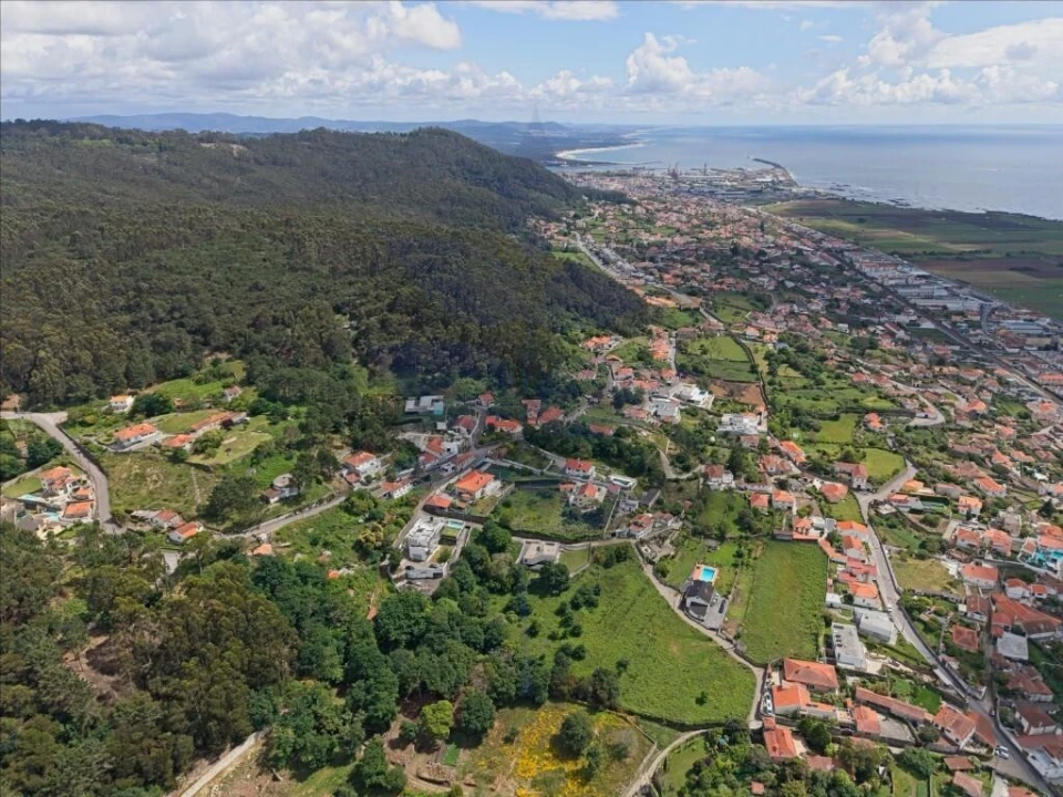 Moradia T4 para Venda em Areosa Foto 28