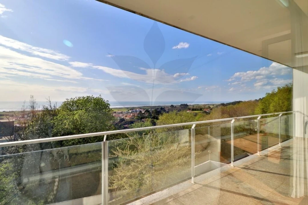 Moradia T4 para Venda em Areosa Foto 78