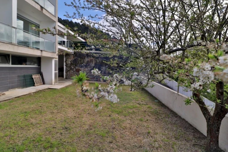 Moradia T4 para Venda em Areosa Foto 34