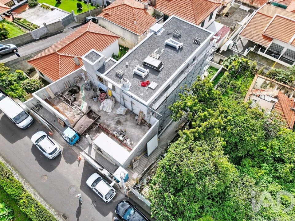 Apartamento T2 para Venda em Funchal (Santa Maria Maior) Foto 2