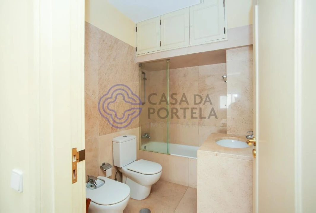 Apartamento T4 para Venda em Aldoar, Foz do Douro e Nevogilde Foto 23