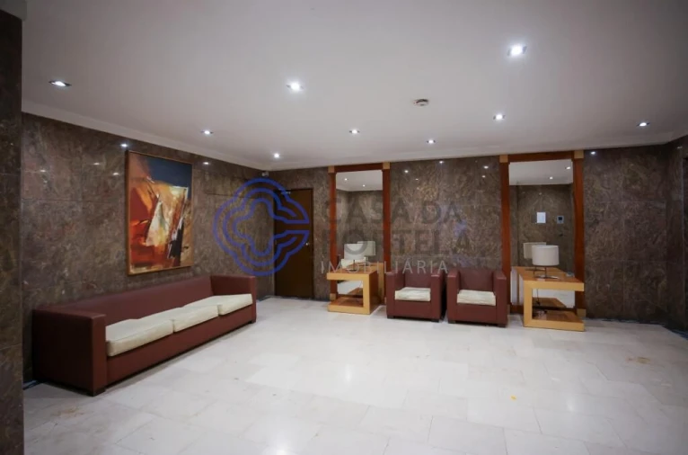 Apartamento T4 para Venda em Aldoar, Foz do Douro e Nevogilde Foto 28