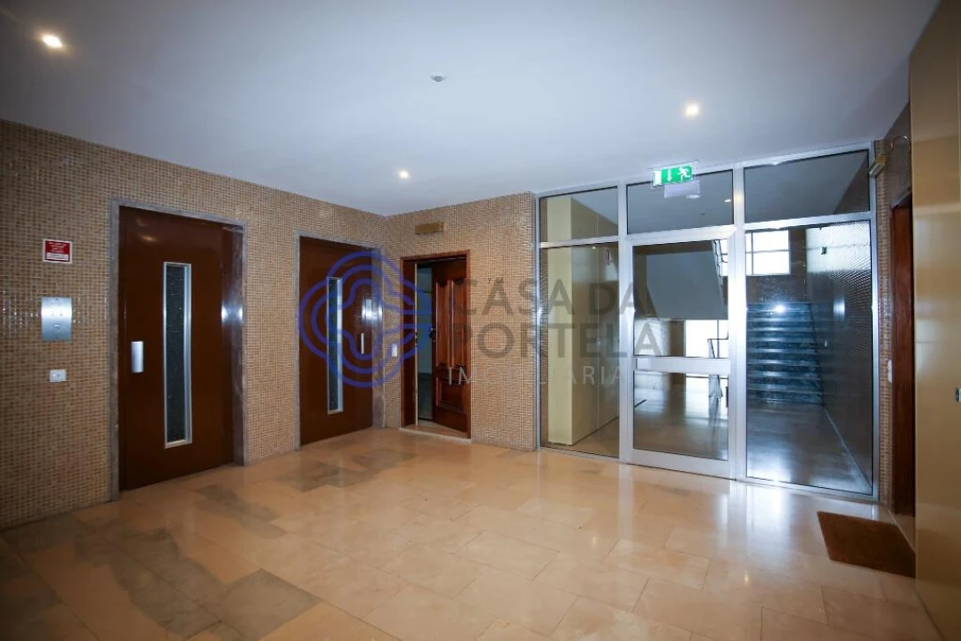 Apartamento T4 para Venda em Aldoar, Foz do Douro e Nevogilde Foto 27