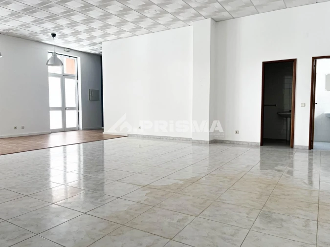 Loja para Arrendamento em Castelo Branco Foto 10