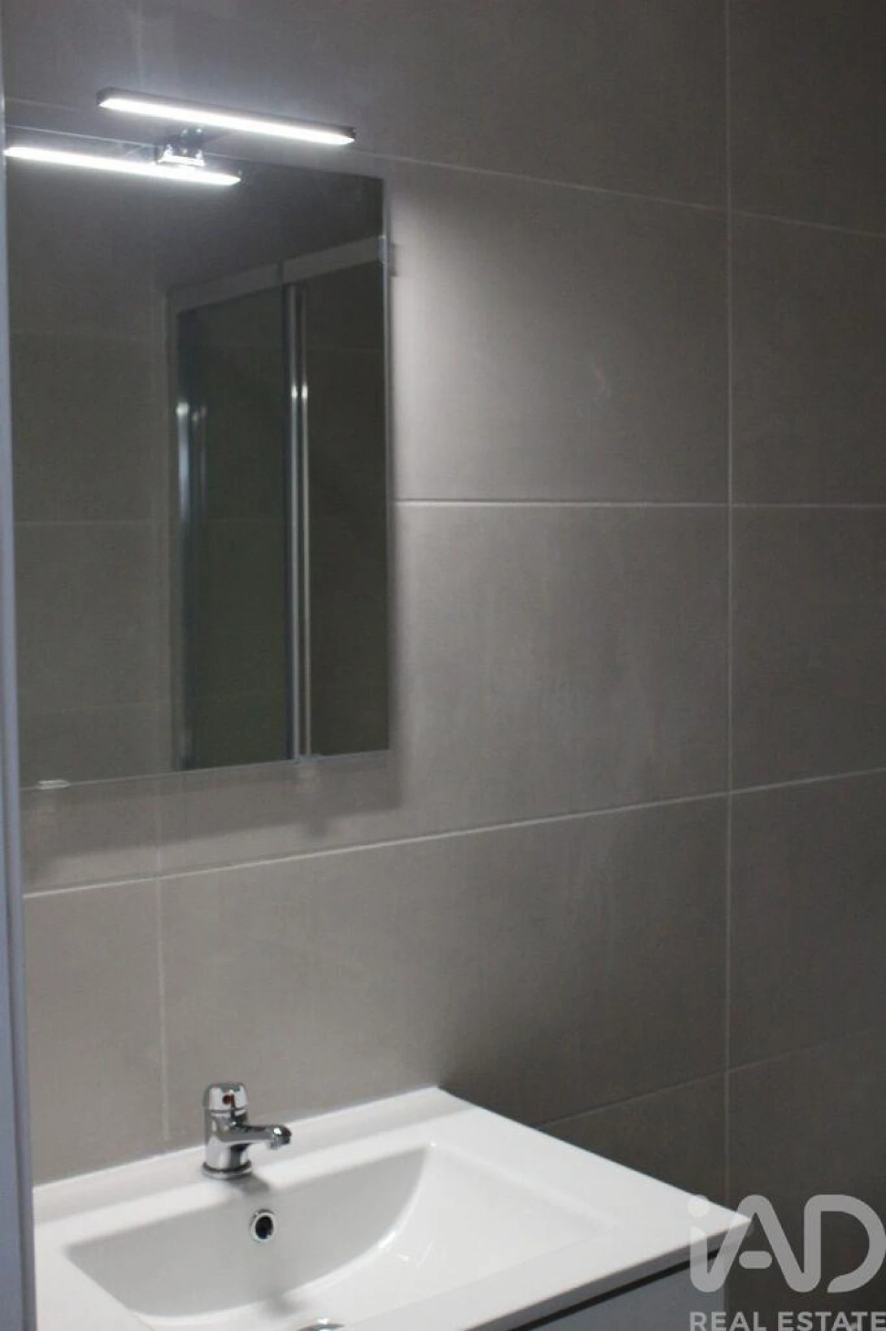 Apartamento T3 para Arrendamento em Antas e Abade de Vermoim Foto 2