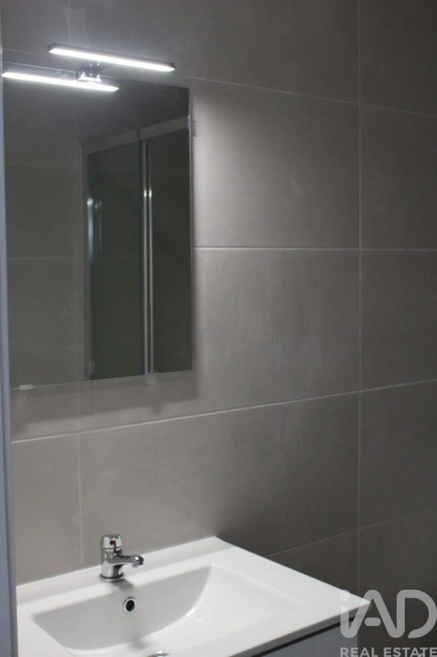 Apartamento T3 para Arrendamento em Antas e Abade de Vermoim Foto 2