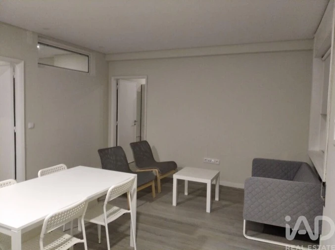 Apartamento T3 para Arrendamento em Antas e Abade de Vermoim Foto 12