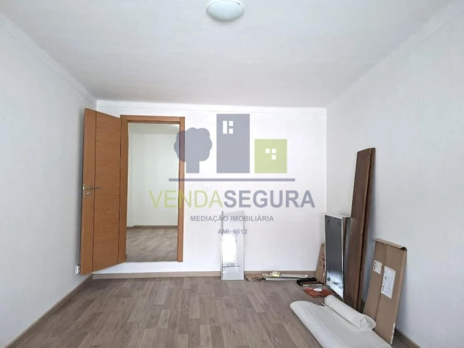 Moradia T3 para Venda em Almodôvar e Graça dos Padrões Foto 8