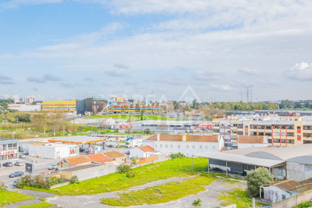 Apartamento T2 para Venda em Amora Foto 27