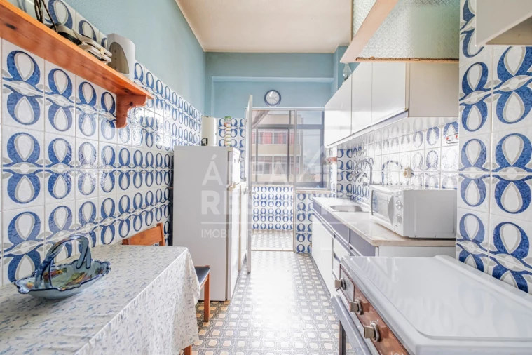 Apartamento T2 para Venda em Amora Foto 1