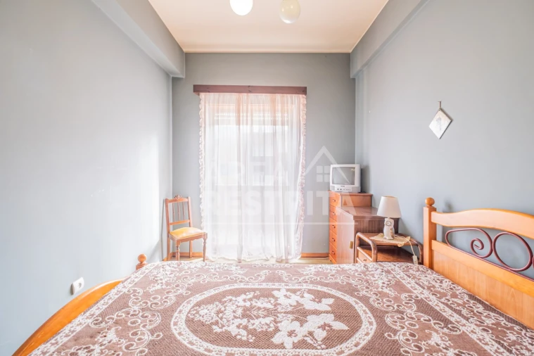 Apartamento T2 para Venda em Amora Foto 11