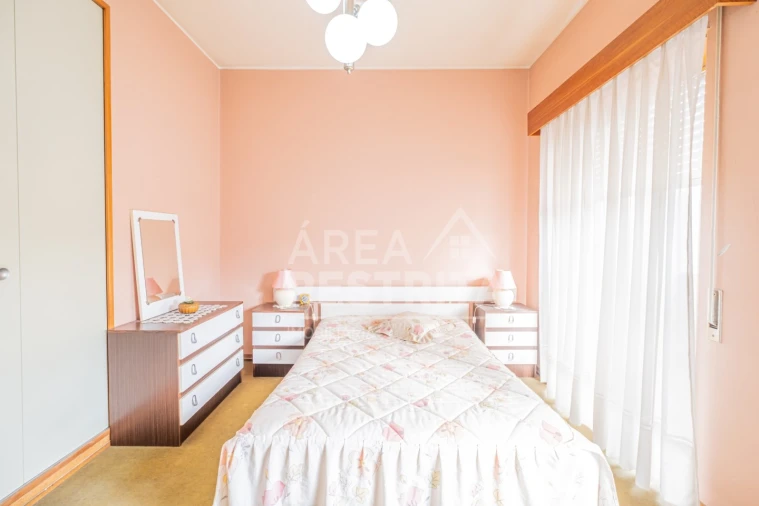 Apartamento T2 para Venda em Amora Foto 18