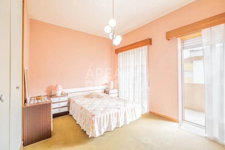 Apartamento T2 para Venda em Amora Foto 19