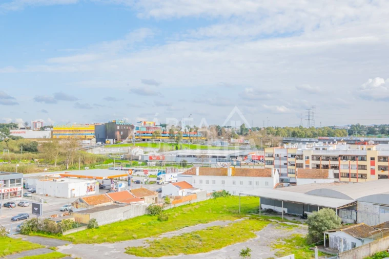 Apartamento T2 para Venda em Amora Foto 27