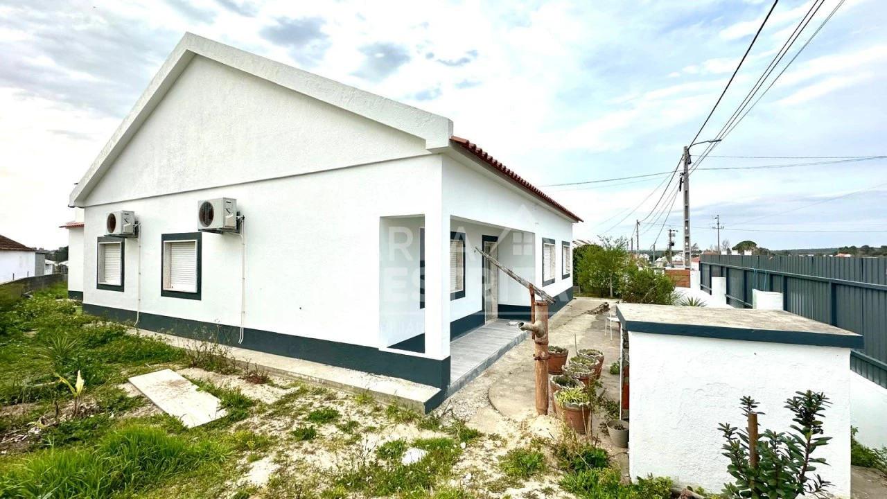 Moradia T4 para Venda em Coruche, Fajarda e Erra Foto 1