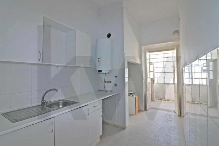 Apartamento T4 para Venda em Arroios Foto 16