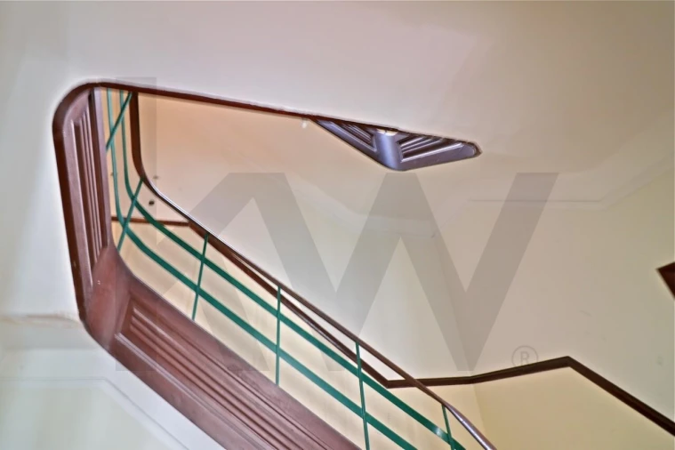 Apartamento T4 para Venda em Arroios Foto 3