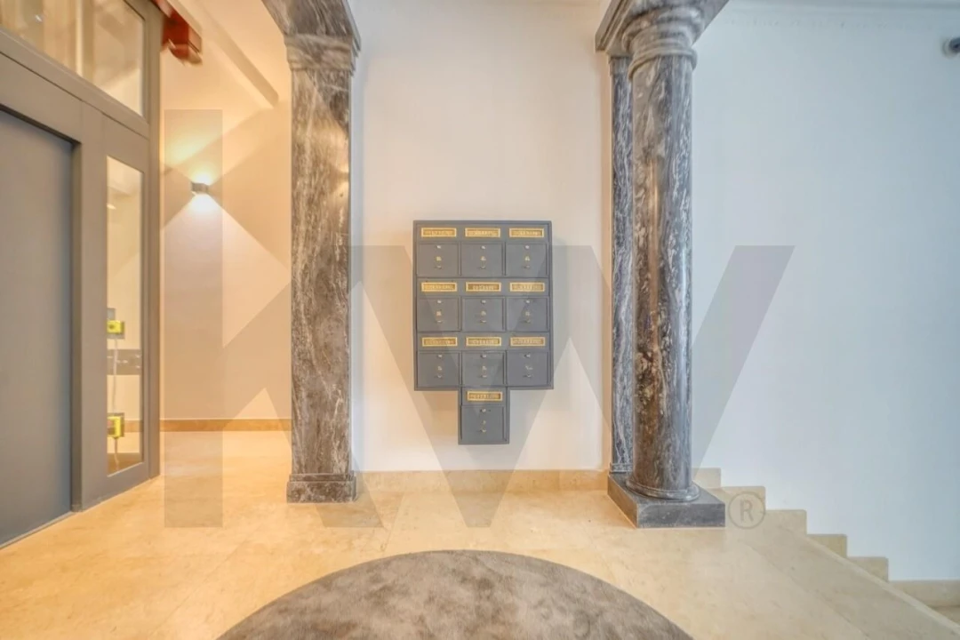 Apartamento T4 para Venda em Arroios Foto 24