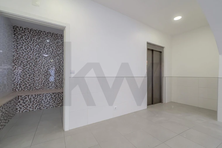 Prédio para Venda em Soure Foto 61