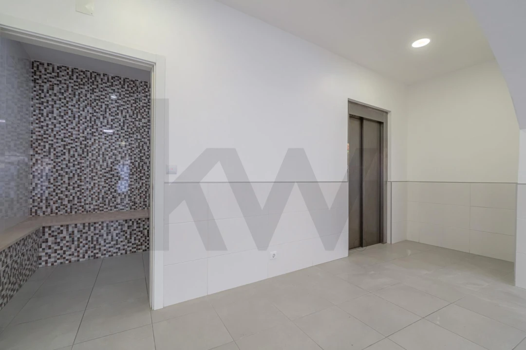 Prédio para Venda em Soure Foto 61