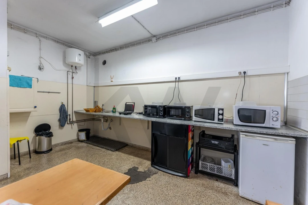 Armazém para Trespasse em Grijó e Sermonde Foto 44