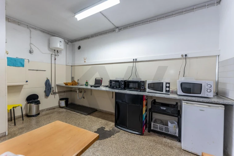 Armazém para Trespasse em Grijó e Sermonde Foto 44