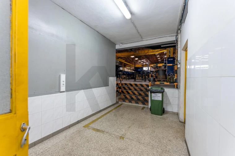 Armazém para Trespasse em Grijó e Sermonde Foto 46