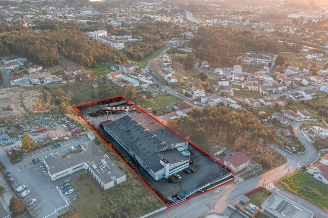 Armazém para Trespasse em Grijó e Sermonde Foto 2