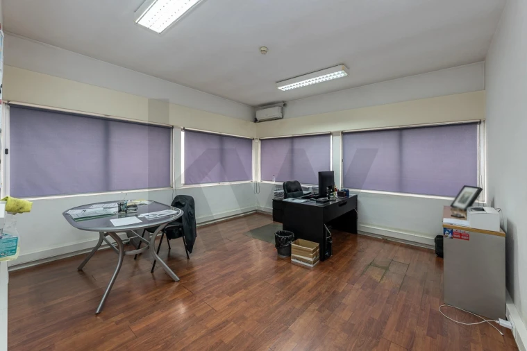 Armazém para Venda em Grijó e Sermonde Foto 13