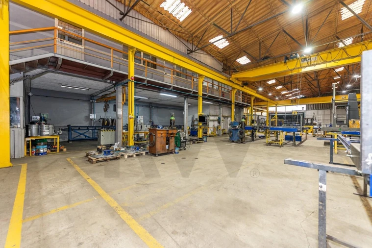 Armazém para Venda em Grijó e Sermonde Foto 49