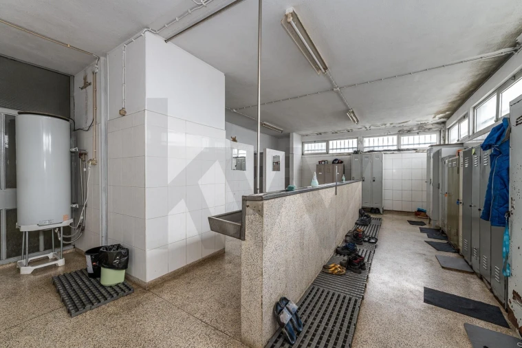 Armazém para Venda em Grijó e Sermonde Foto 41