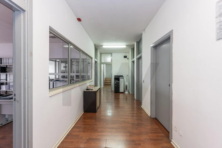 Armazém para Venda em Grijó e Sermonde Foto 19